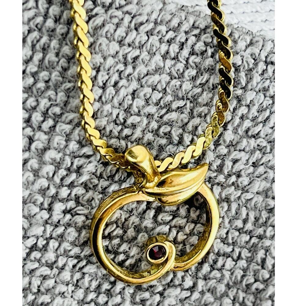Trifari Necklace With Apple Pendant gold tone red stone ruby looking chain RARE